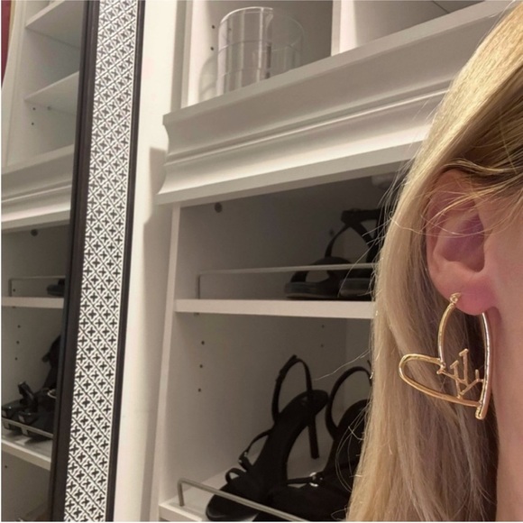 Louis Vuitton Heart-Shaped Earrings - Picture 1 of 6